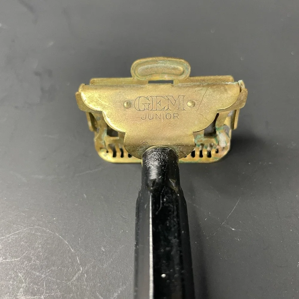 VINTAGE GEM JUNIOR SAFETY RAZOR IN ORIGINAL BOX The Parade Black Gold Tone‎